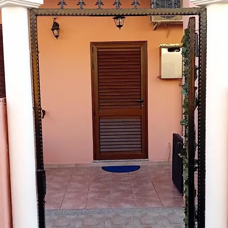 Nello's House 2 * فيلاّسيمِيوس